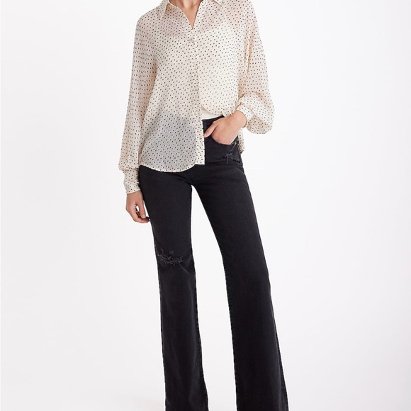 Express Cream Boxy Blouse with Notched Collar - Picture 4 of 5